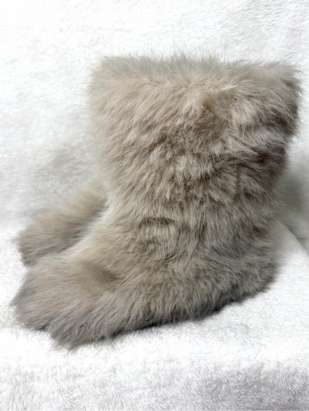 Streetwear Society Shaggy Faux Fur Winter Boots Cream Size 8